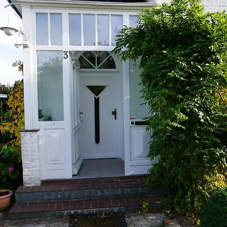 Holiday home Urlaub Und Meerchenhaus Gelting